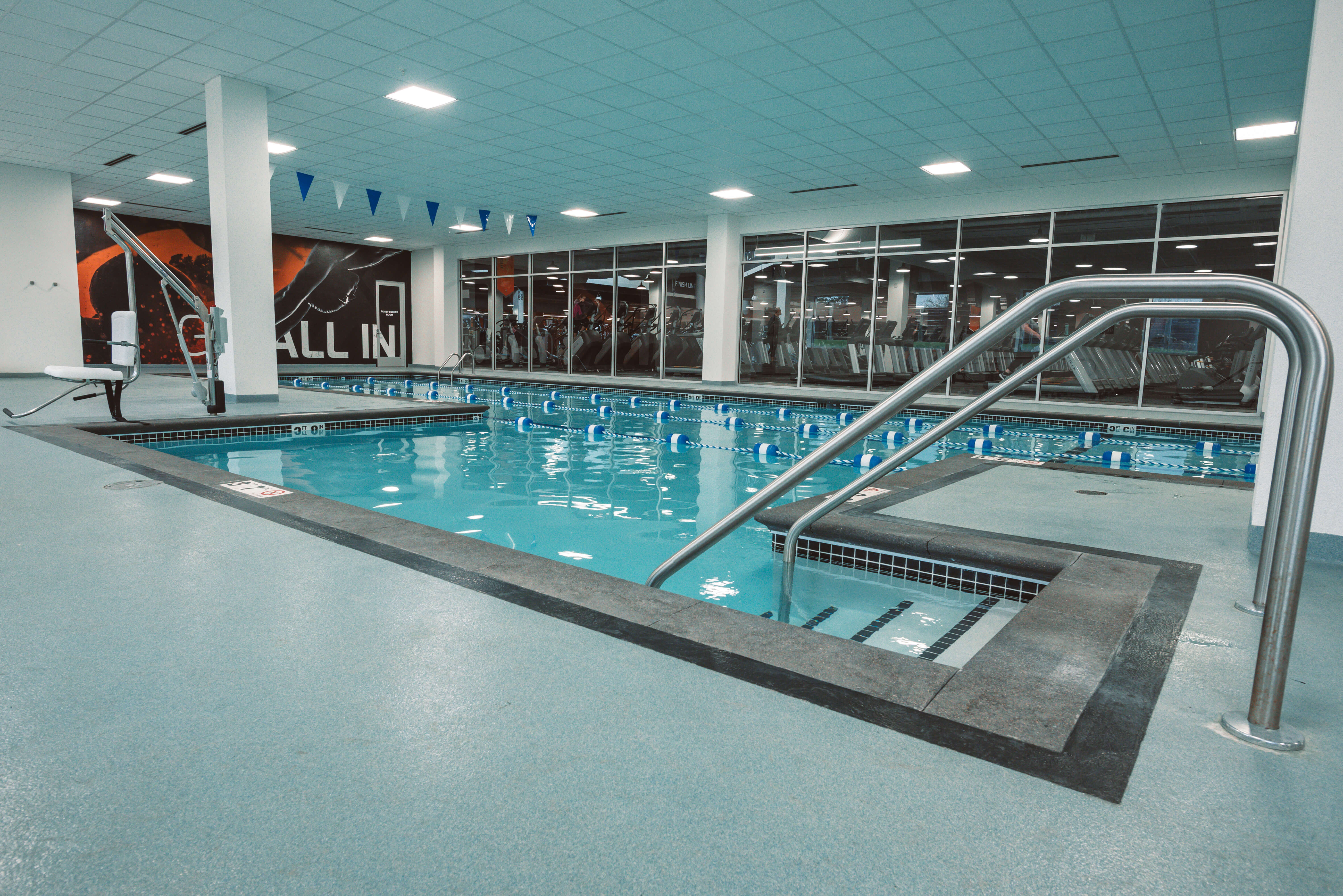 xperience fitness coon rapids pool